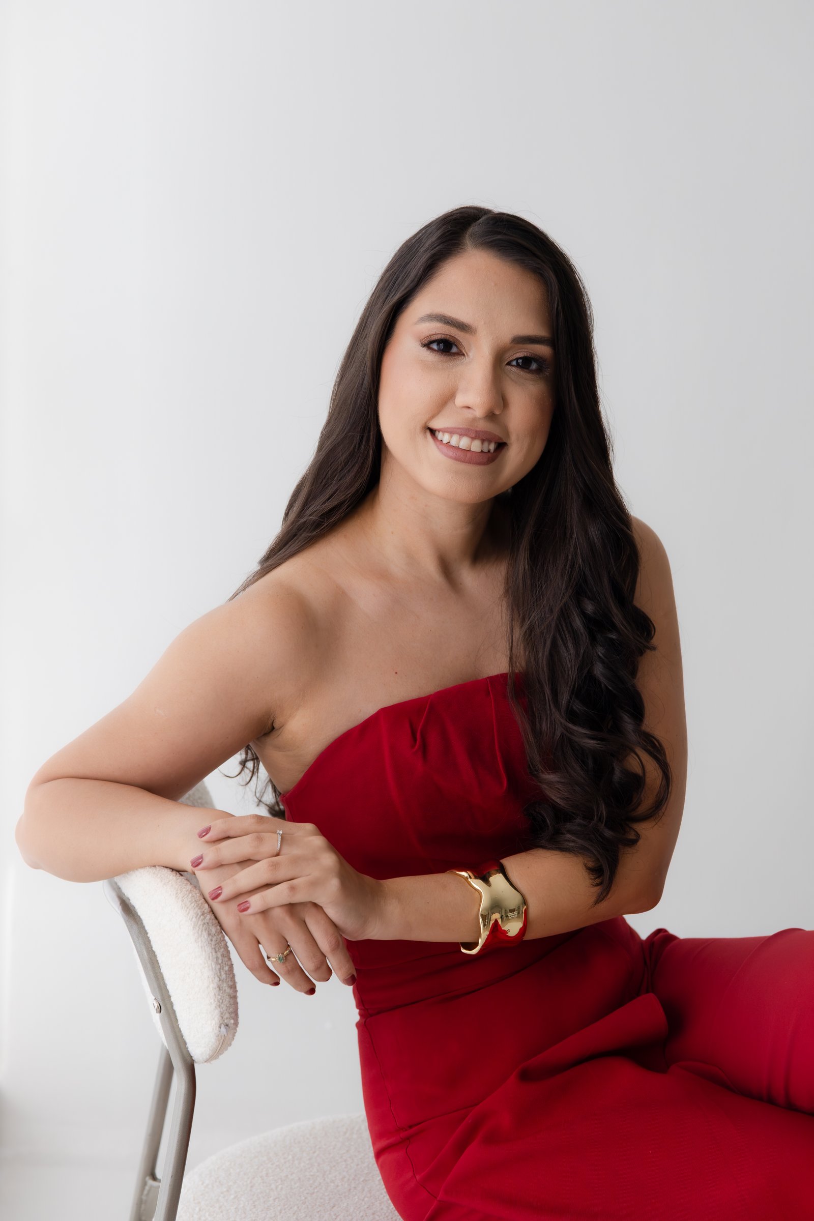 Dra Thayna Catarino Leite